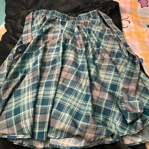 Women’s (Medium) Green Plaid Maxi Skirt